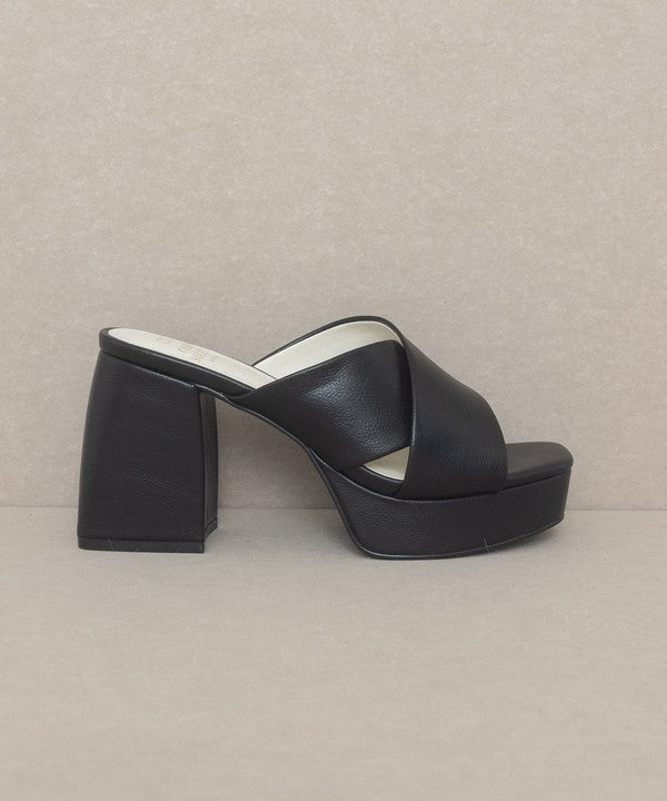 Oasis Society Carmen - Chunky Platform Mule Heel — product image