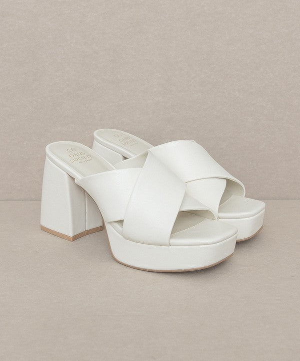 Oasis Society Carmen - Chunky Platform Mule Heel — product image