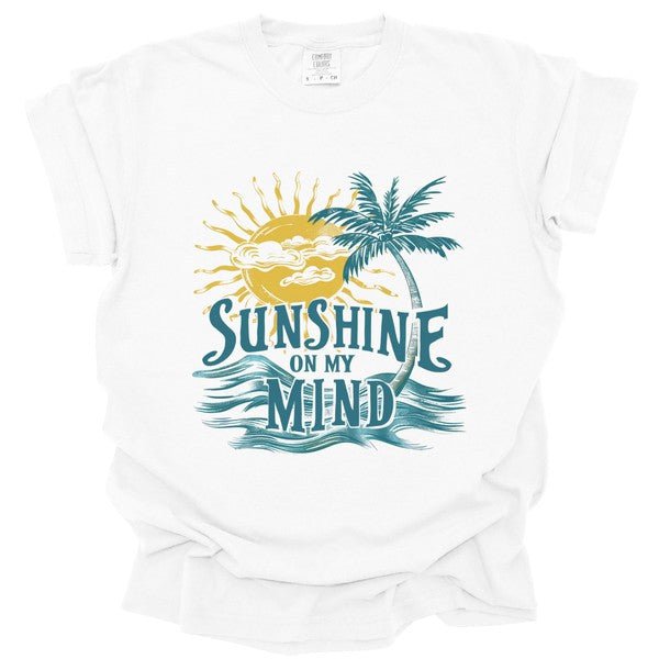 Plus - Sunshine on My Mind Beach Scene Summer Tee — product image