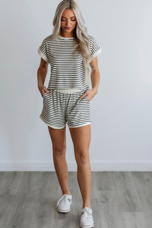 White Stripe Contrast Edge Tee and Shorts Set — product image