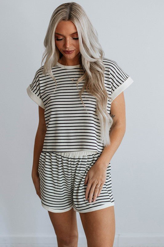 White Stripe Contrast Edge Tee and Shorts Set — product image