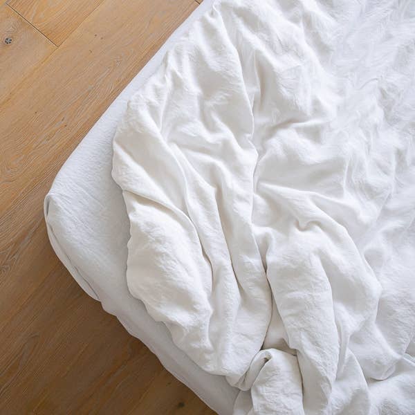 Linen Deep Pocket Fitted Sheet Optical White Stone Washed: TWIN XL (39 x 80 x 18)
