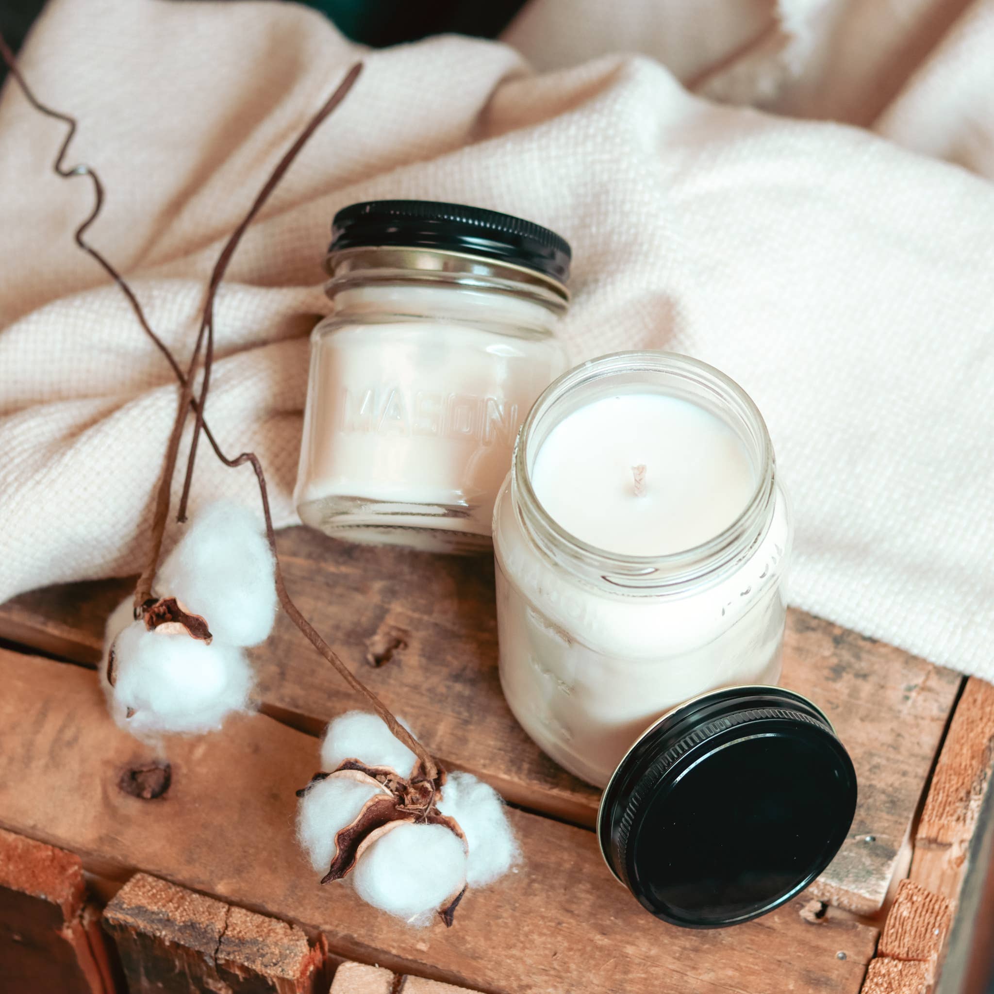 Private Label - Mason Jar Candle - Choose Your Scent: Mango & Coconut Milk / 13 oz