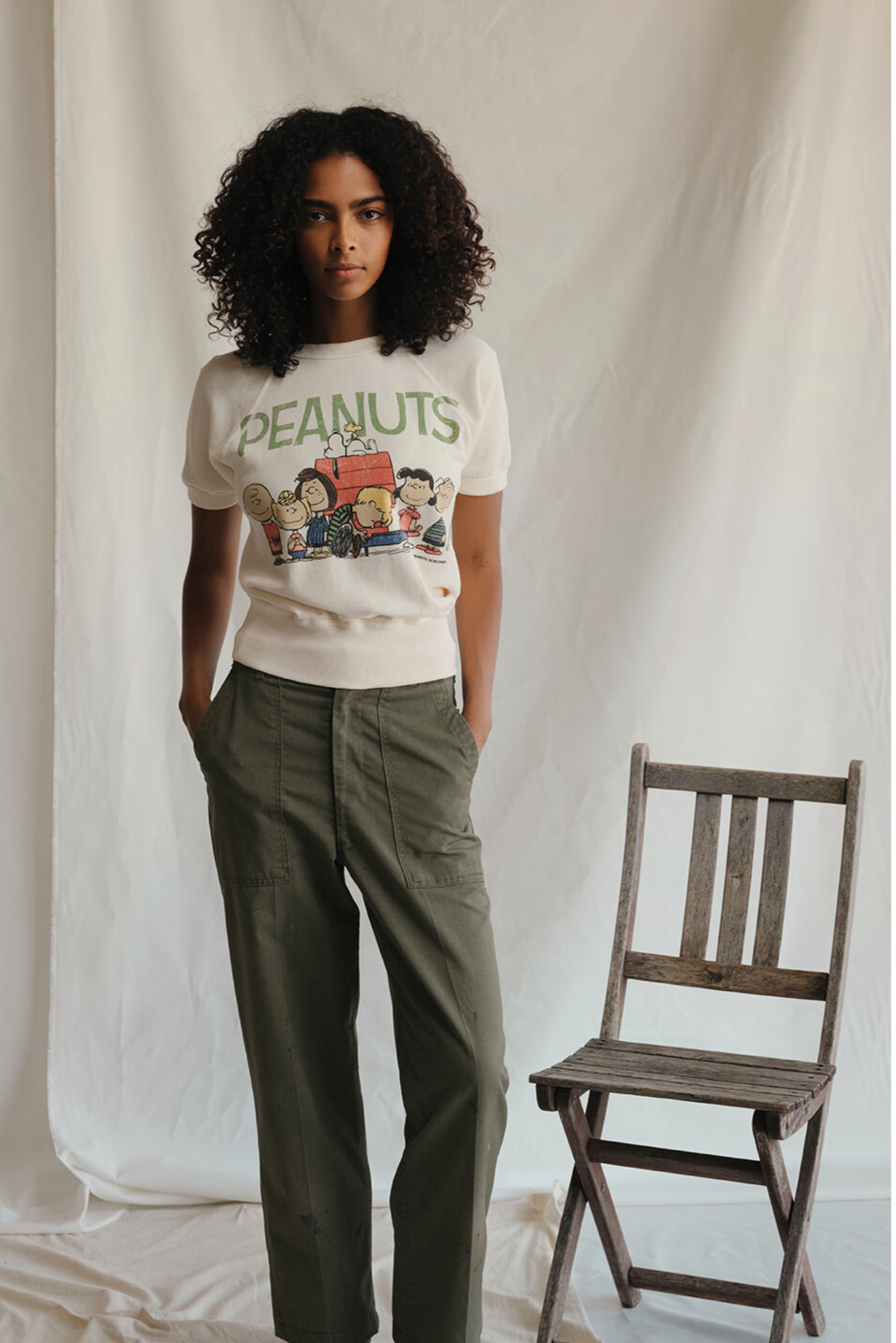 Peanuts Charlie & The Gang Raglan — product image