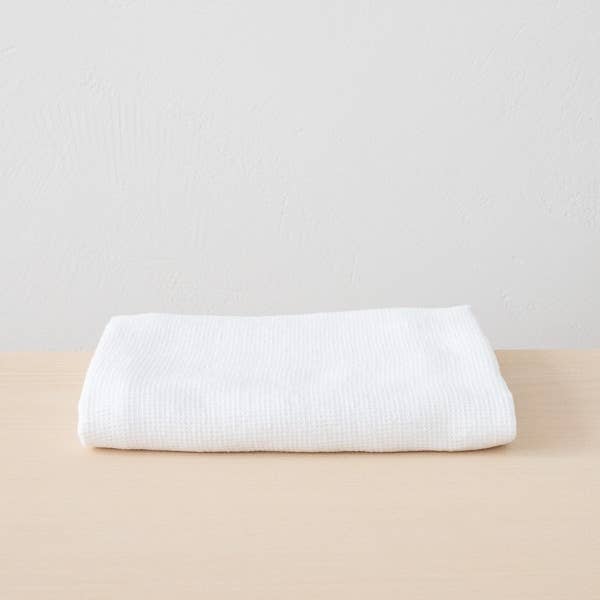 Linen Bath Towel Optical White Washed Waffle: 39 x 63