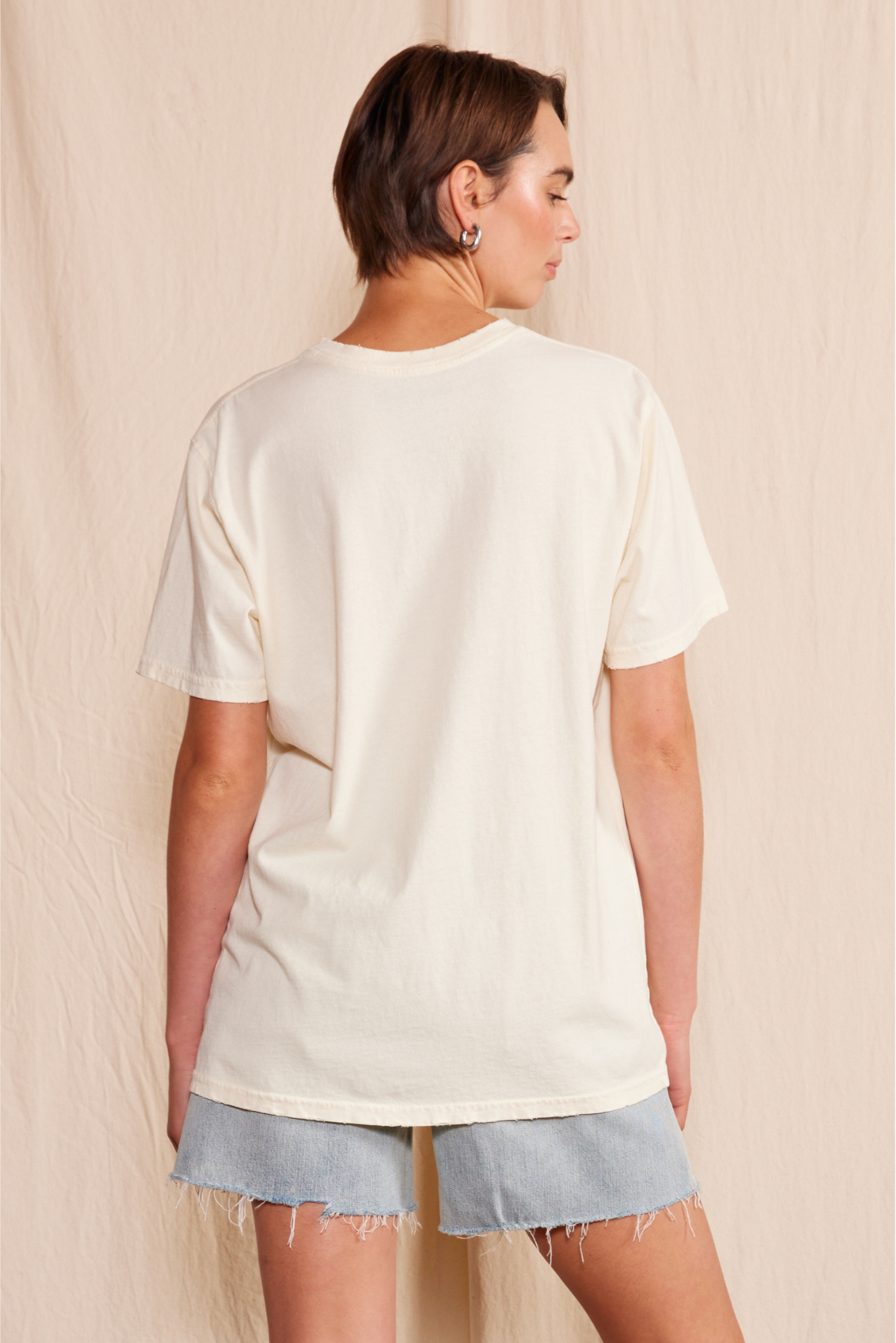 Lainey Wilson Country's Cool Again Tee — product image