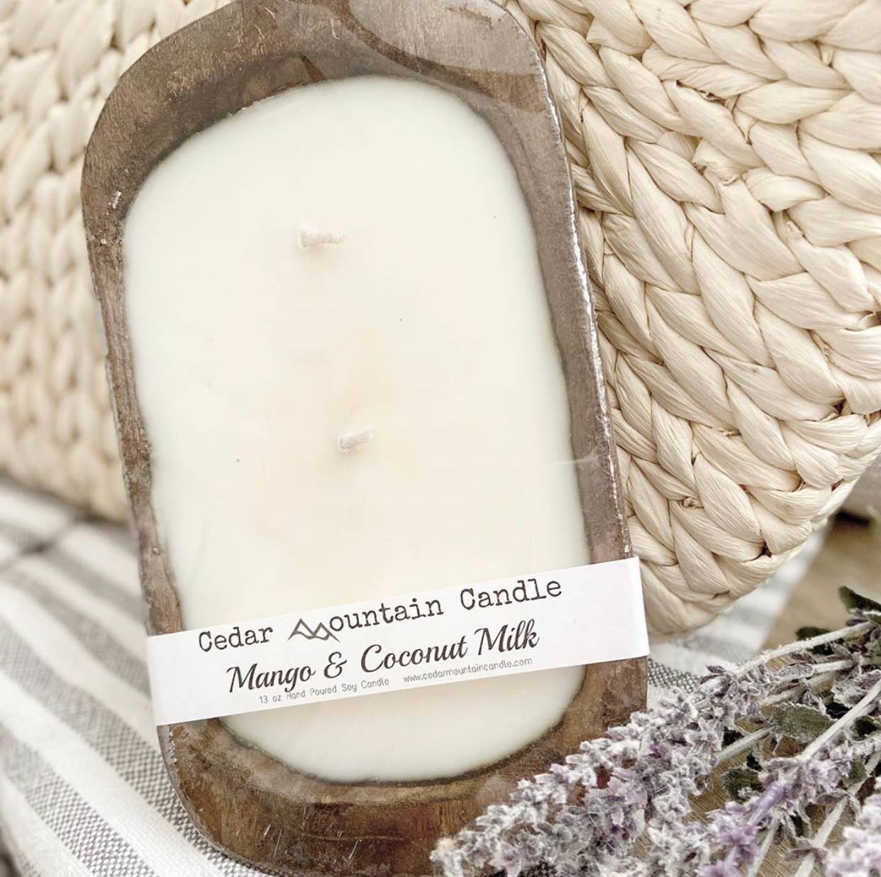 Spring & Summer - 3 Wick Wood Dough Bowl Candle: Vanilla Bean Nectarine / Natural Wood